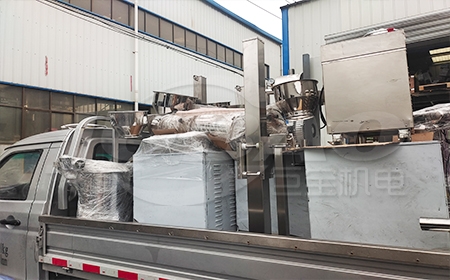 一批衛生級上料小車，真空上料機發貨