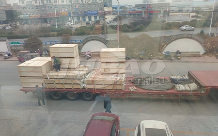 四川自贡姜先生订购的明星产品-真空上料机发货，注意查收