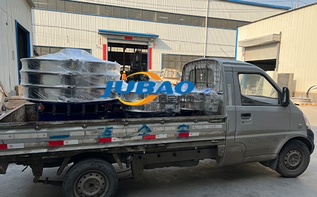 河南安阳客户订购400、800旋振筛发货中