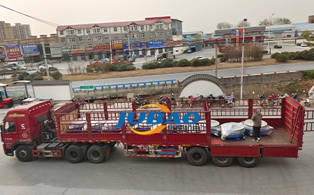 发往四川11台双电机振动筛发货中