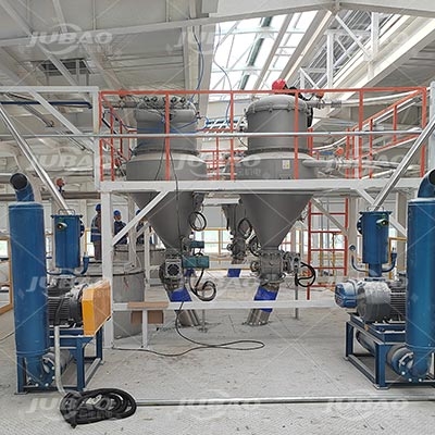 河南某工廠連續式真空上料機實拍